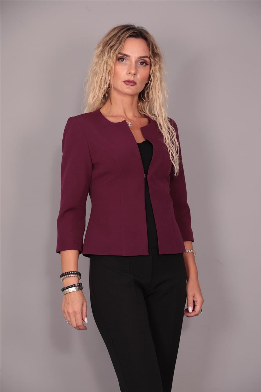 Oval Yaka Kısa Ceket-Mürdüm Önder Özsoy 2115100 Kısa Ceket