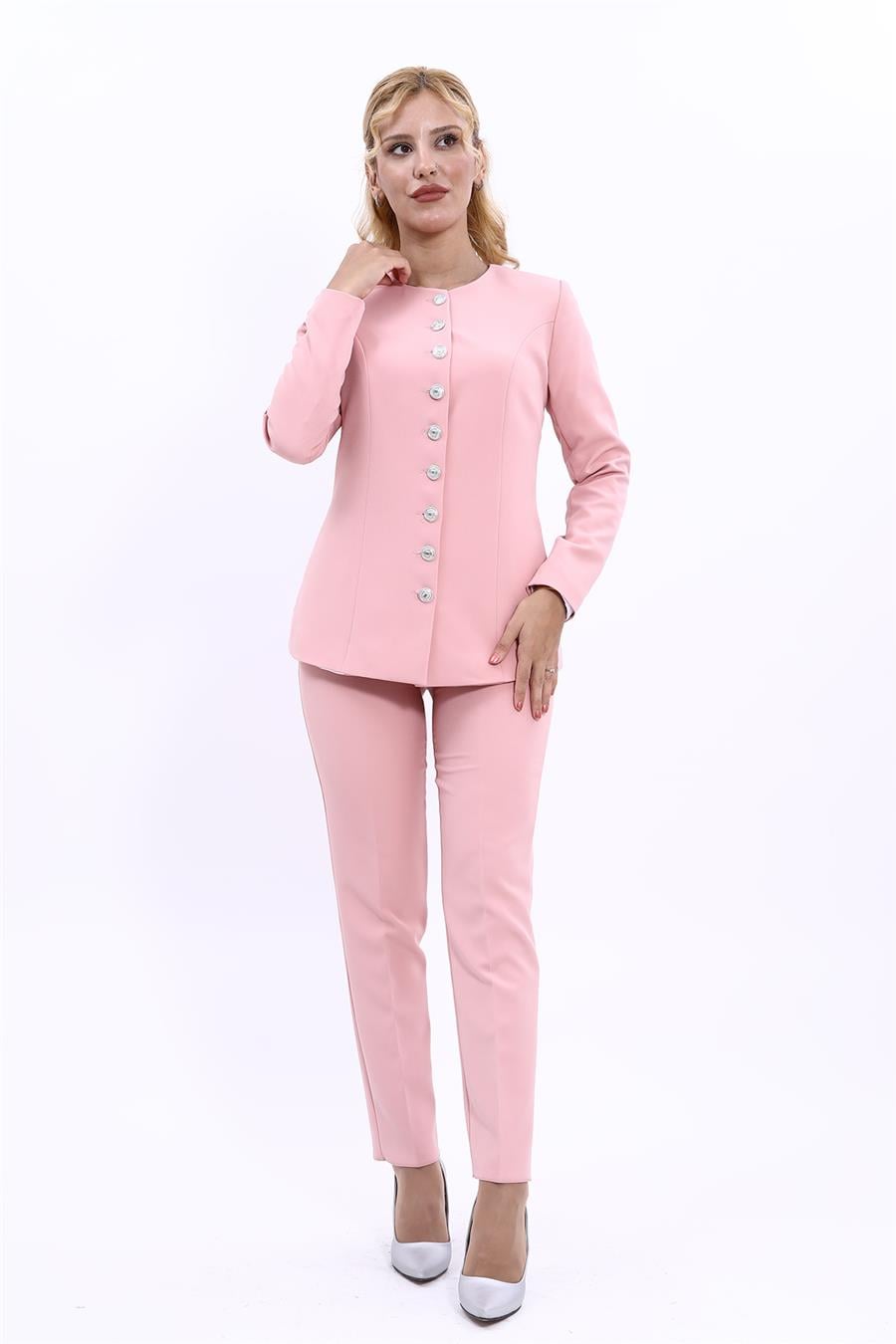 Sıfır Yaka Boydan Düğmeli Ceket & Dar Paça Pantolon-Pudra Önder Özsoy 1064510 Boydan Düğmeli Kemerli Ceket  & Boru Paça Pantolon Takım
