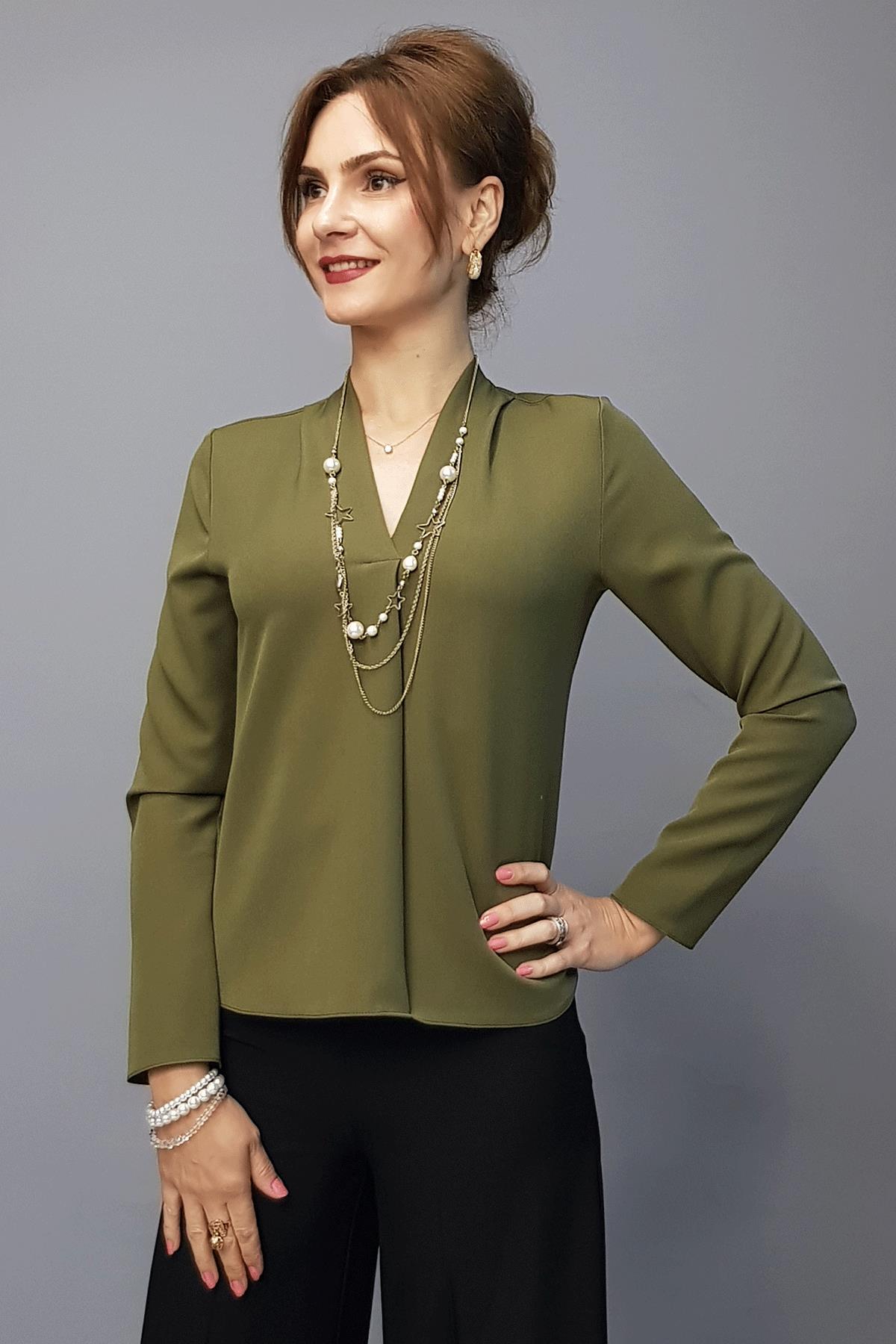 V Yaka Omuz Pileli Uzun Kol Bluz-Haki Önder Özsoy 3502100 V Yaka Omuz Pileli Uzun Kol Bluz