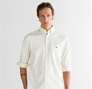 GANT Erkek Krem Regular Fit Düğmeli Yaka Gömlek