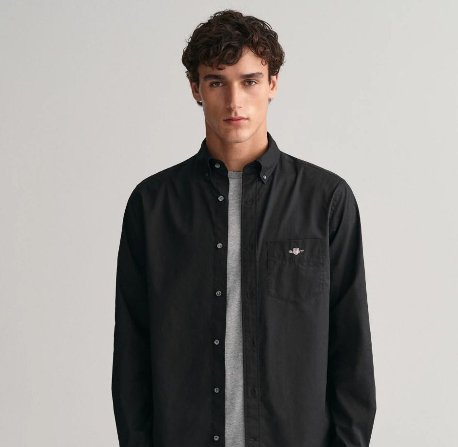 GANT Erkek Siyah Regular Fit Düğmeli Yaka Broadcloth Gömlek