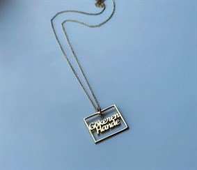 Kare Plaka İsimli Tasarım Gümüş Kolye