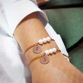 Tasarım İnci Plaka Harf Gümüş Bileklik