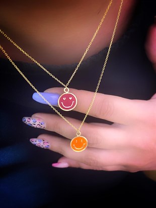 Tasarım Mineli Gülen Yüz Gümüş Kolye 