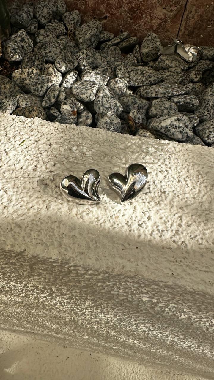 Asimetrik Tombul Kalp Küpe