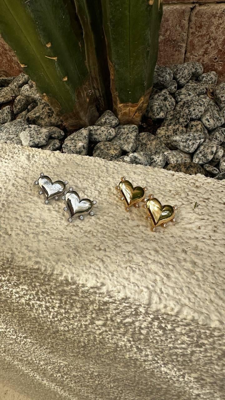 Etrafı Zirkon Taşlı Tombul Kalp Küpe