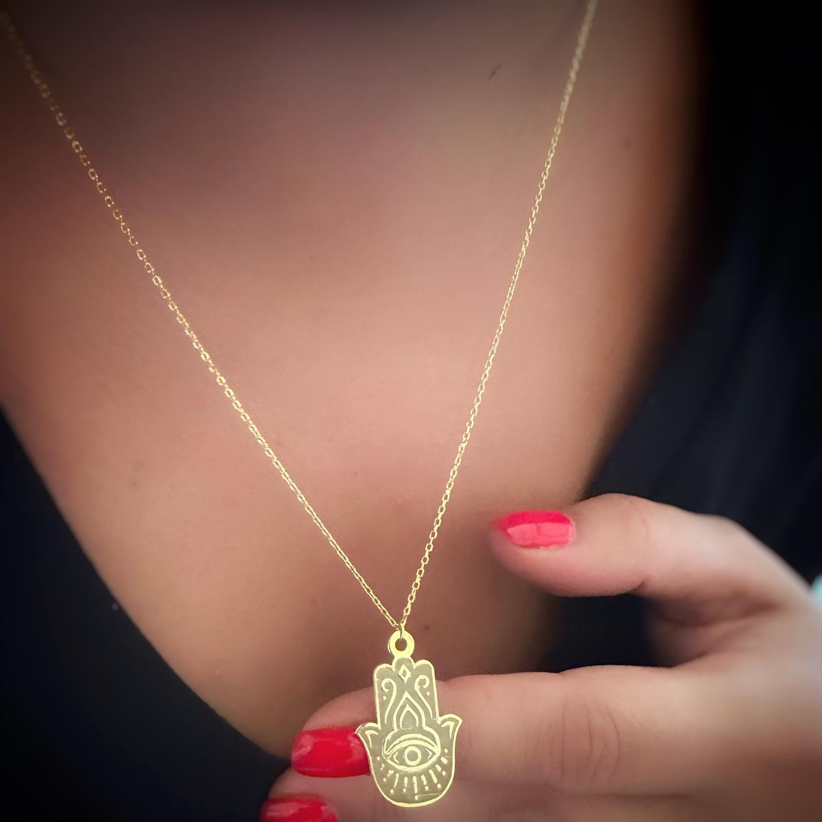 Fatma Ana Eli Gümüş Kolye