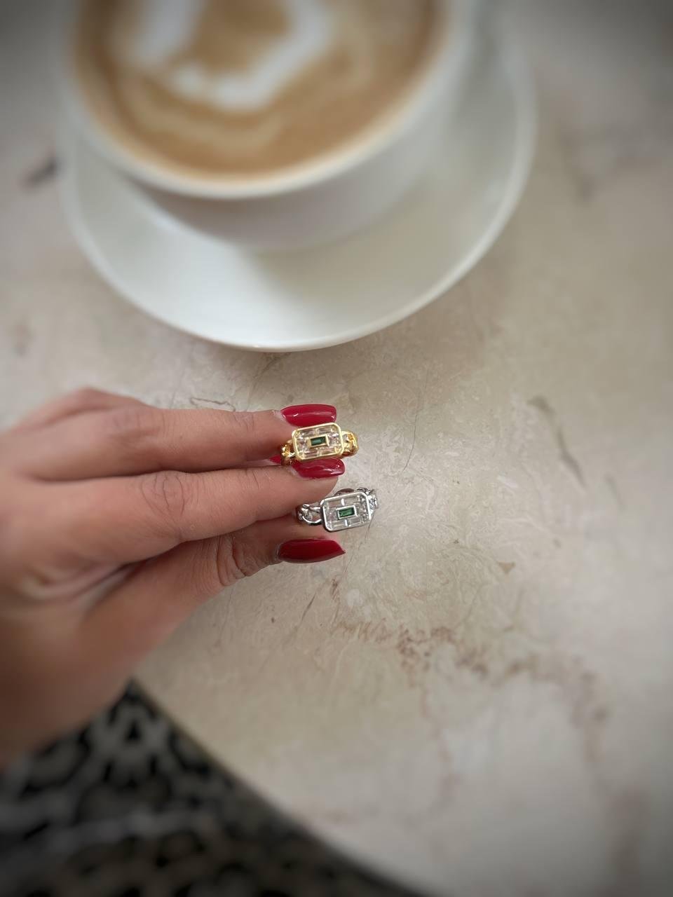 Kare Baget Taş Detay Yüzük