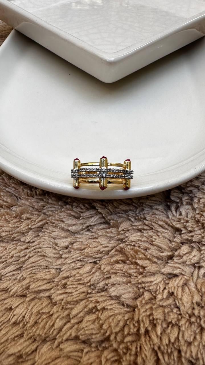 Pembe Zirkon Taş Detay Çift Sıra Taşlı Yüzük