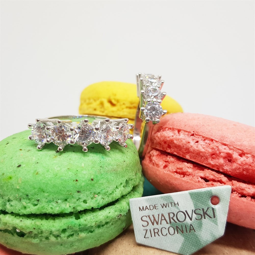 SWAROVSKİ ALTI TIRNAK BEŞ TAŞ GÜMÜŞ YÜZÜK