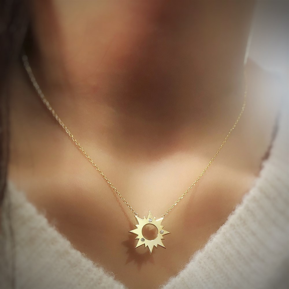 Taşlı Güneş Gümüş Kolye