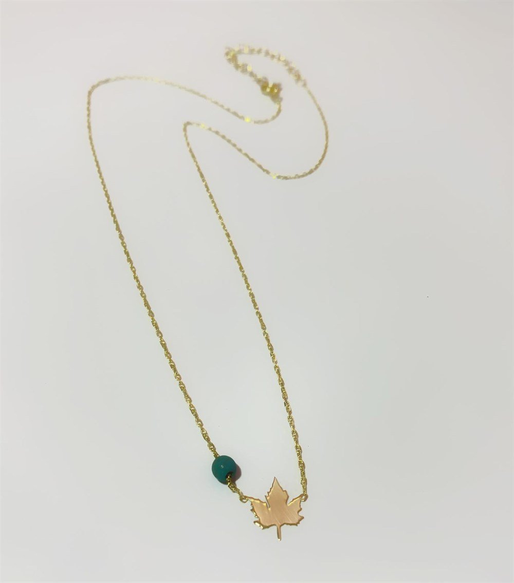 Turkuaz Taşlı Minik Çınar Yaprağı Gümüş Kolye