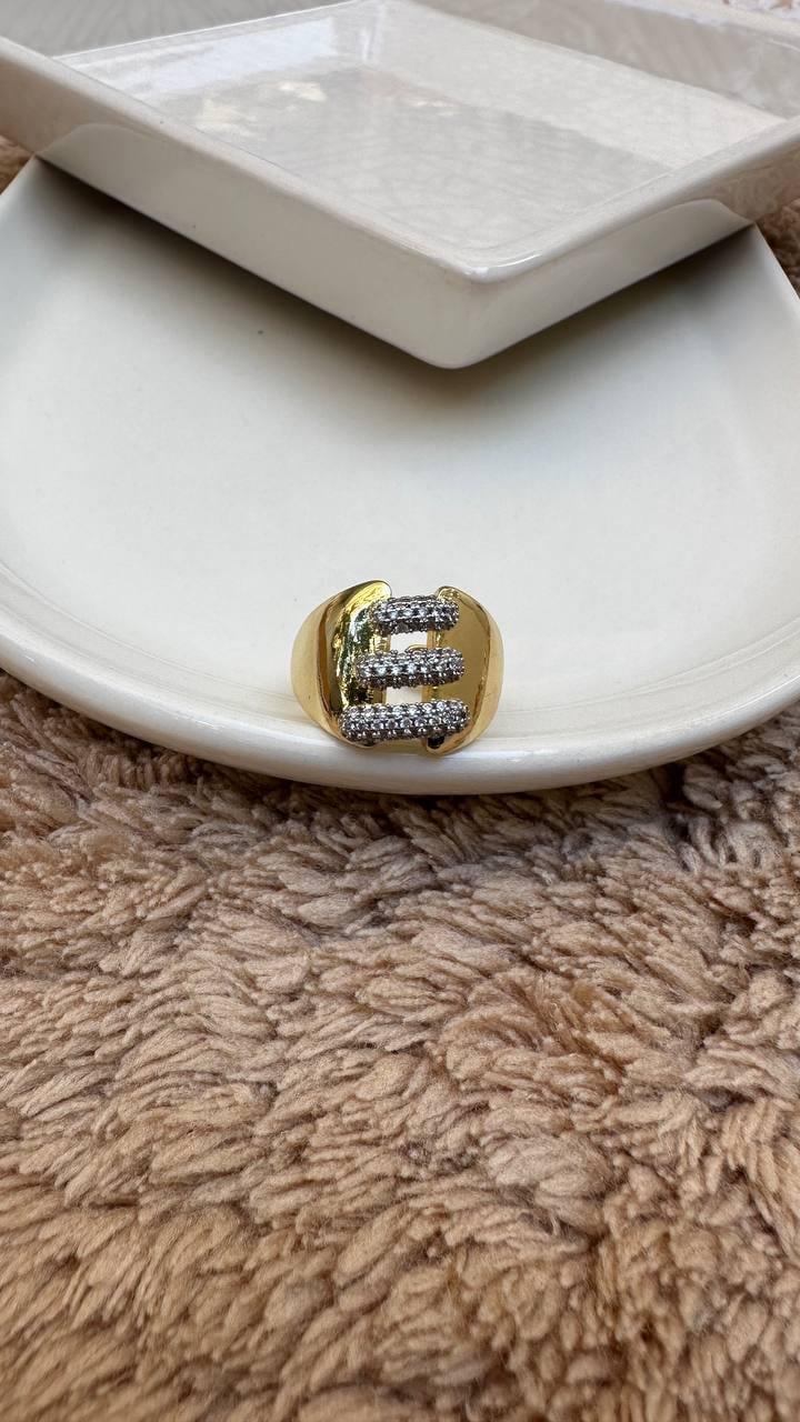 Üç Sıra Zirkon Taşlı Kalın Yüzük