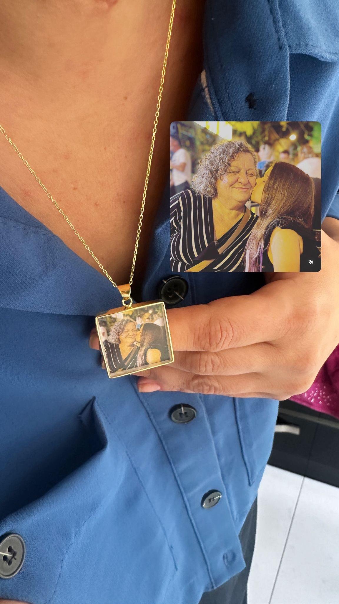 Yeni Kare Model Resimli Gümüş Kolye