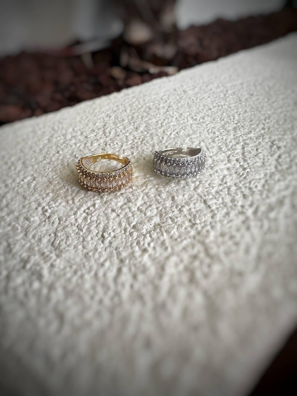 Zirkon Baget Sıra Taş Yüzük