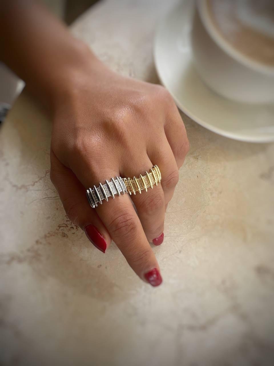 Zirkon Taş Detay Asimetrik Yüzük