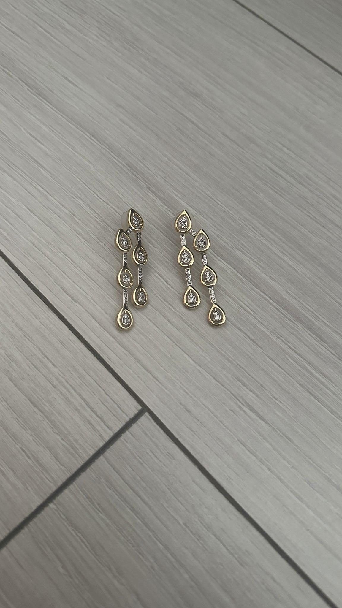 Zirkon Taşlı Sallantılı Damla ByFuly Küpe