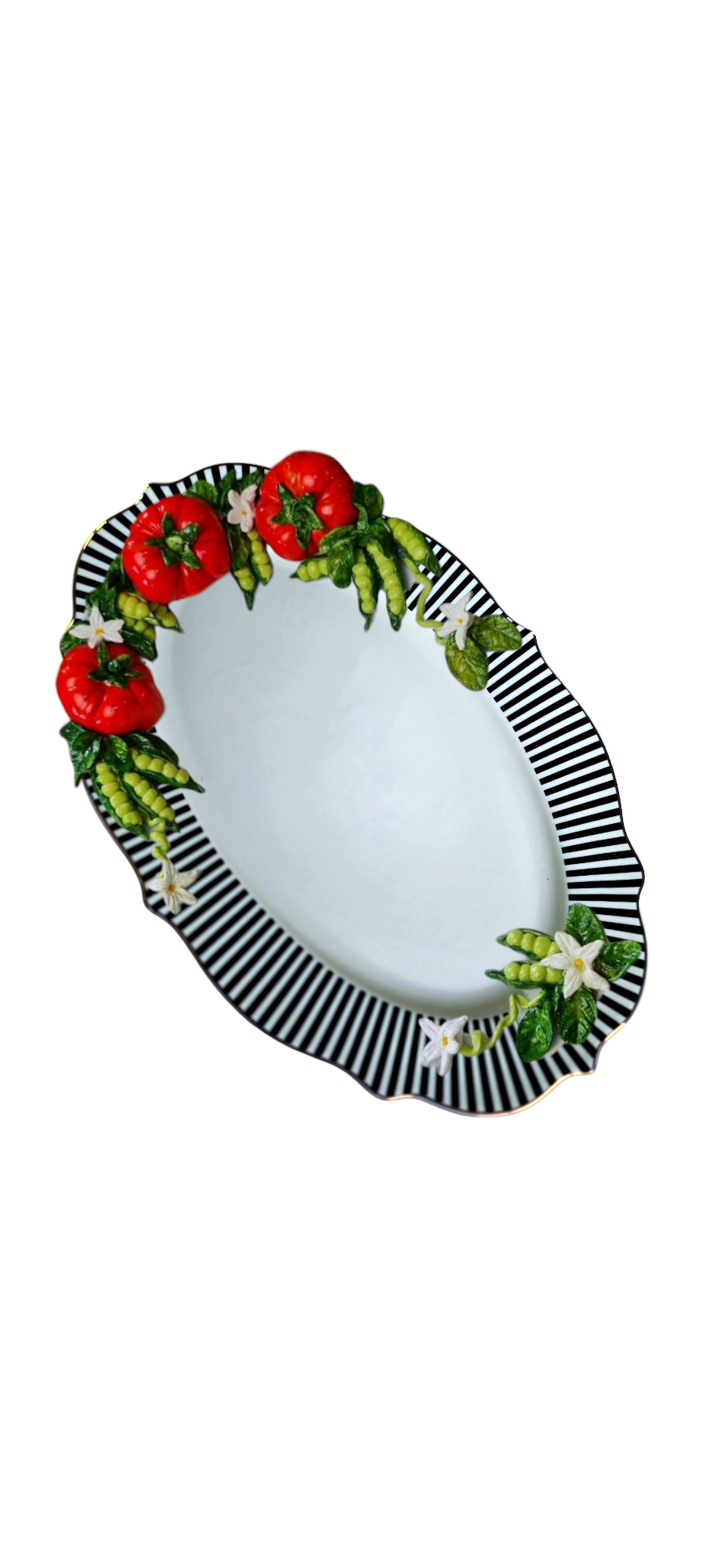 Çizgili domatesli kayık tabak