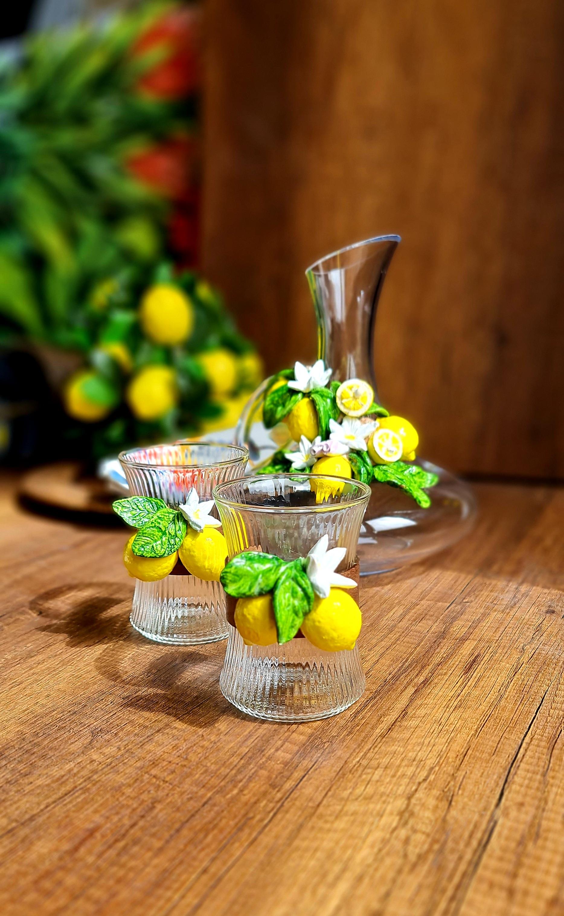 Limonlu meşrubat bardağı