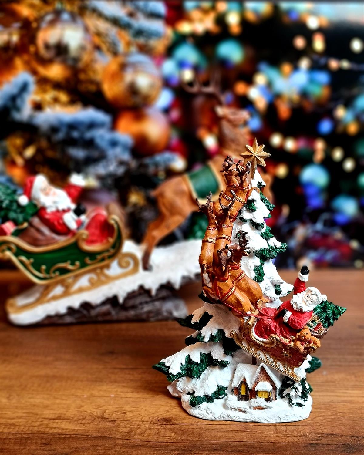 North Pole Santa 39 cm