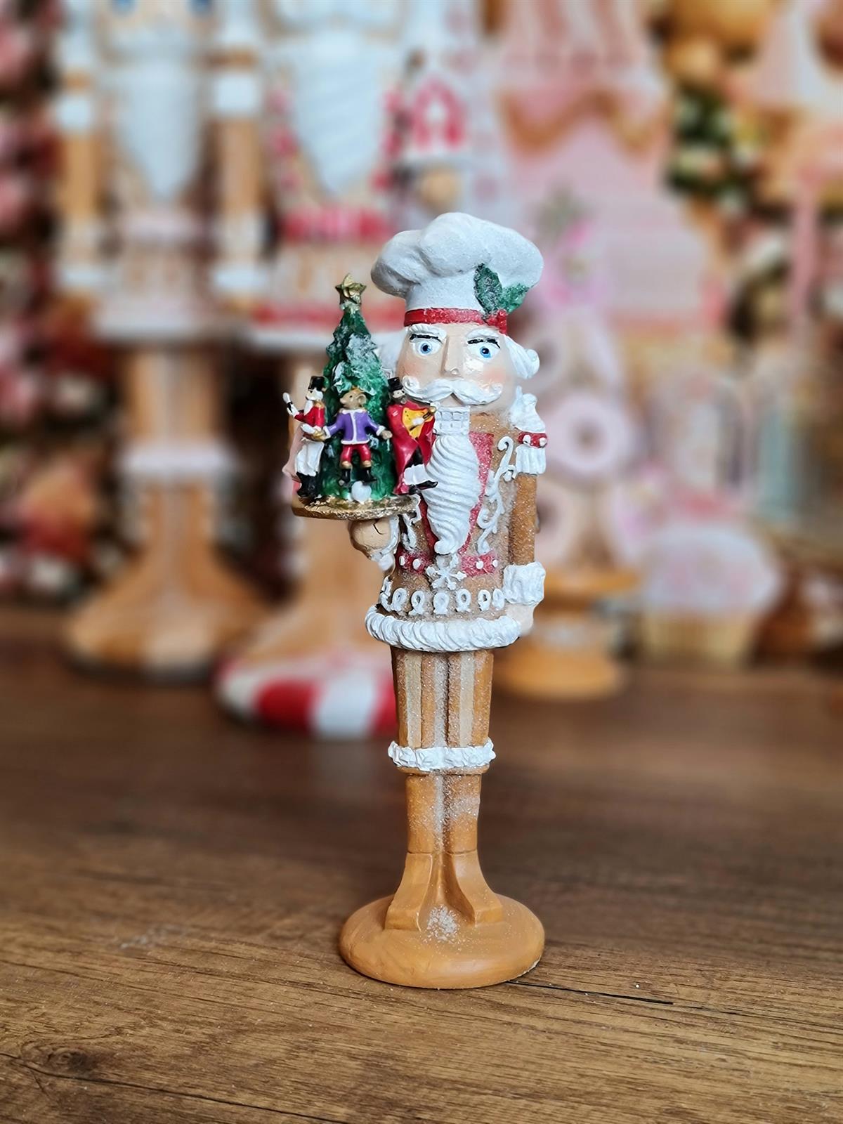 Nutcracker ginger 27 cm
