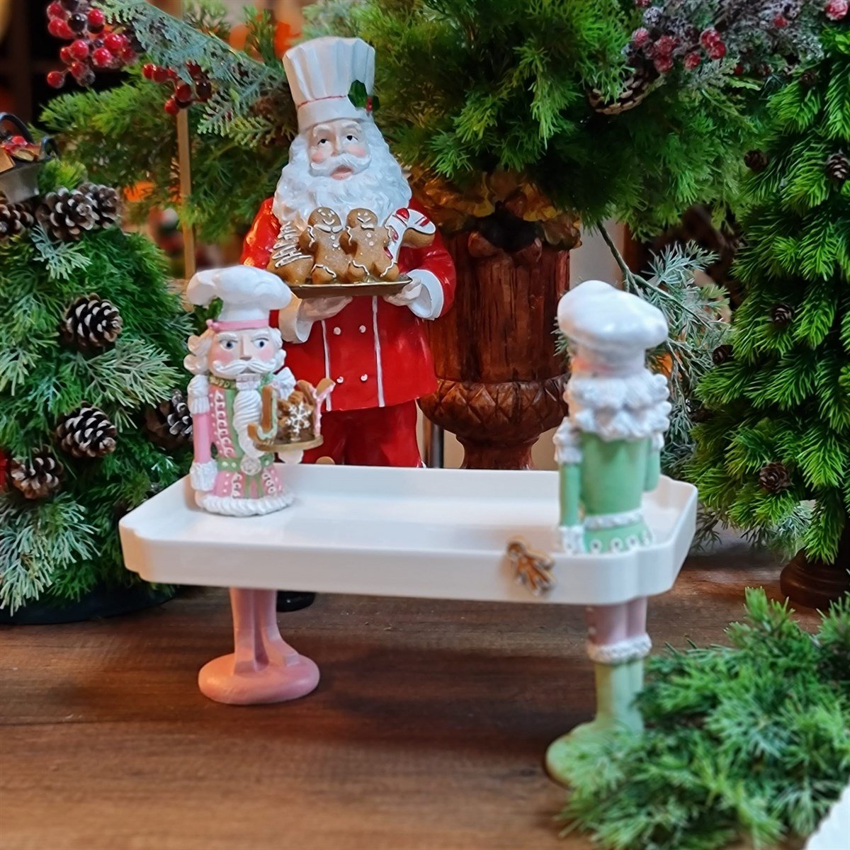 nutcracker stand 34*17 cm