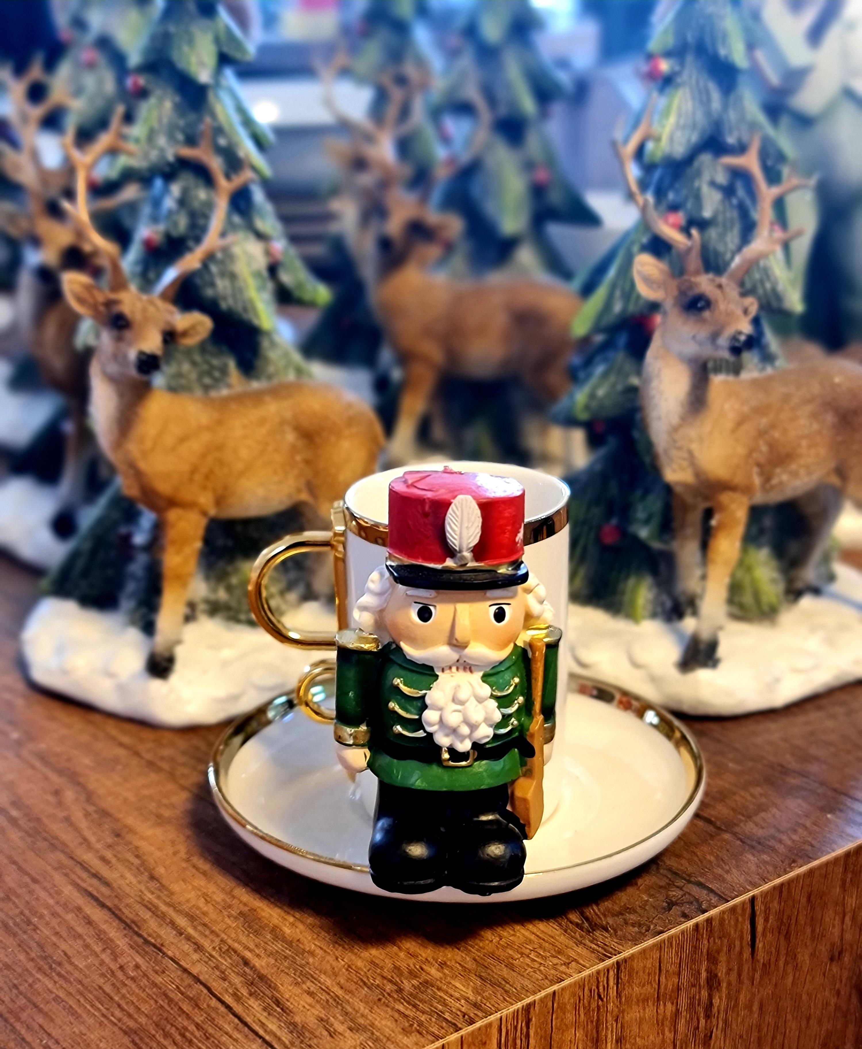 Nutracker kahve fincanı