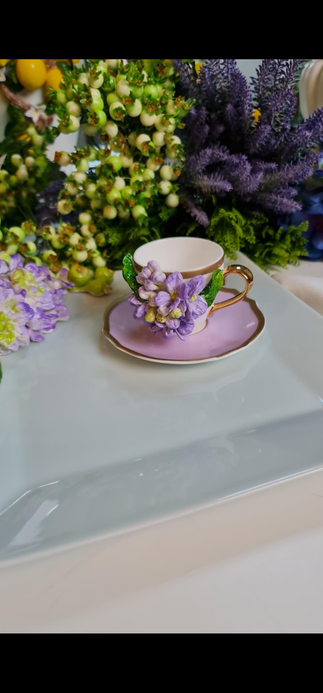 Ortanca kahve fincanı lilly