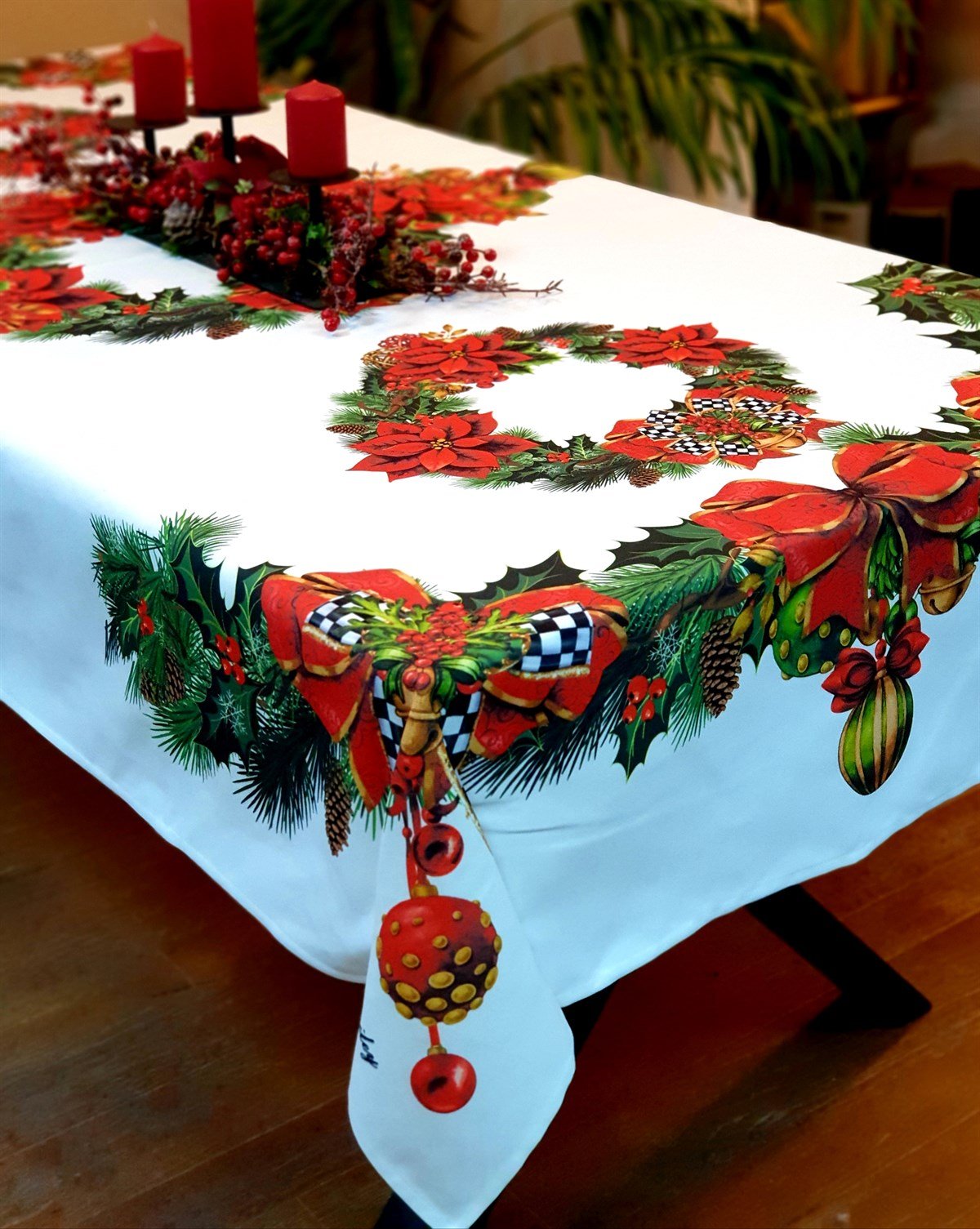 poinsetta masa örtüsü 136*240 cm