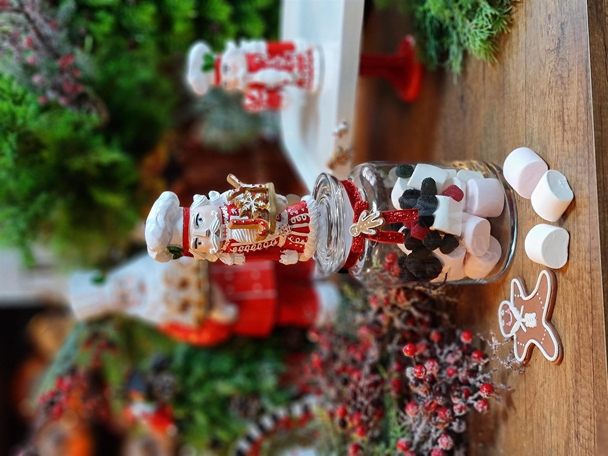 şekerleme kavanozu kırmızı