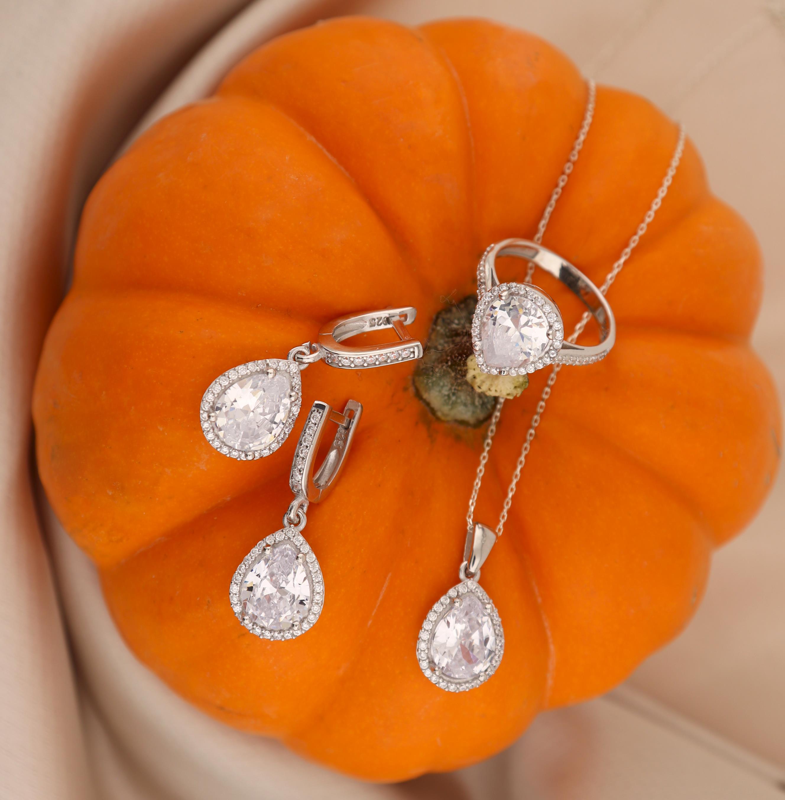 925 Ayar Gümüş Beyaz Su Damlası Takı Seti