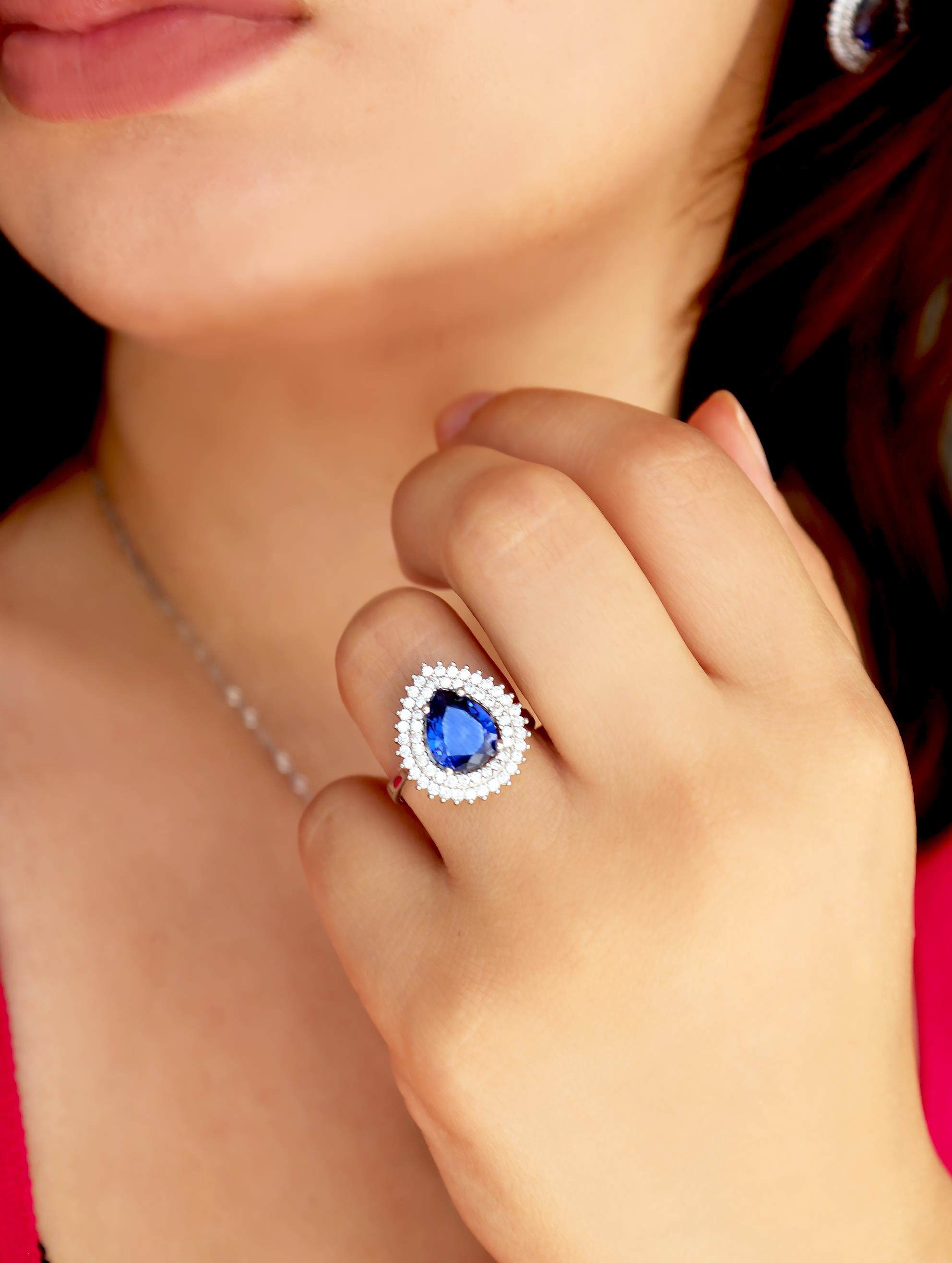 925 Ayar Gümüş Çift Sıra Kristal Safir  Taşlı Damla Yüzük