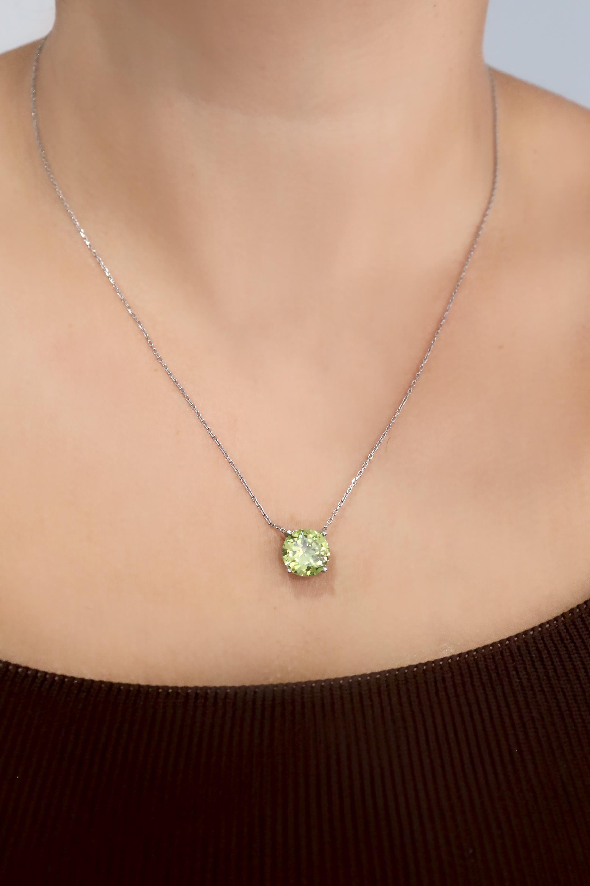 925 Ayar Gümüş Peridot Taşlı Kolye