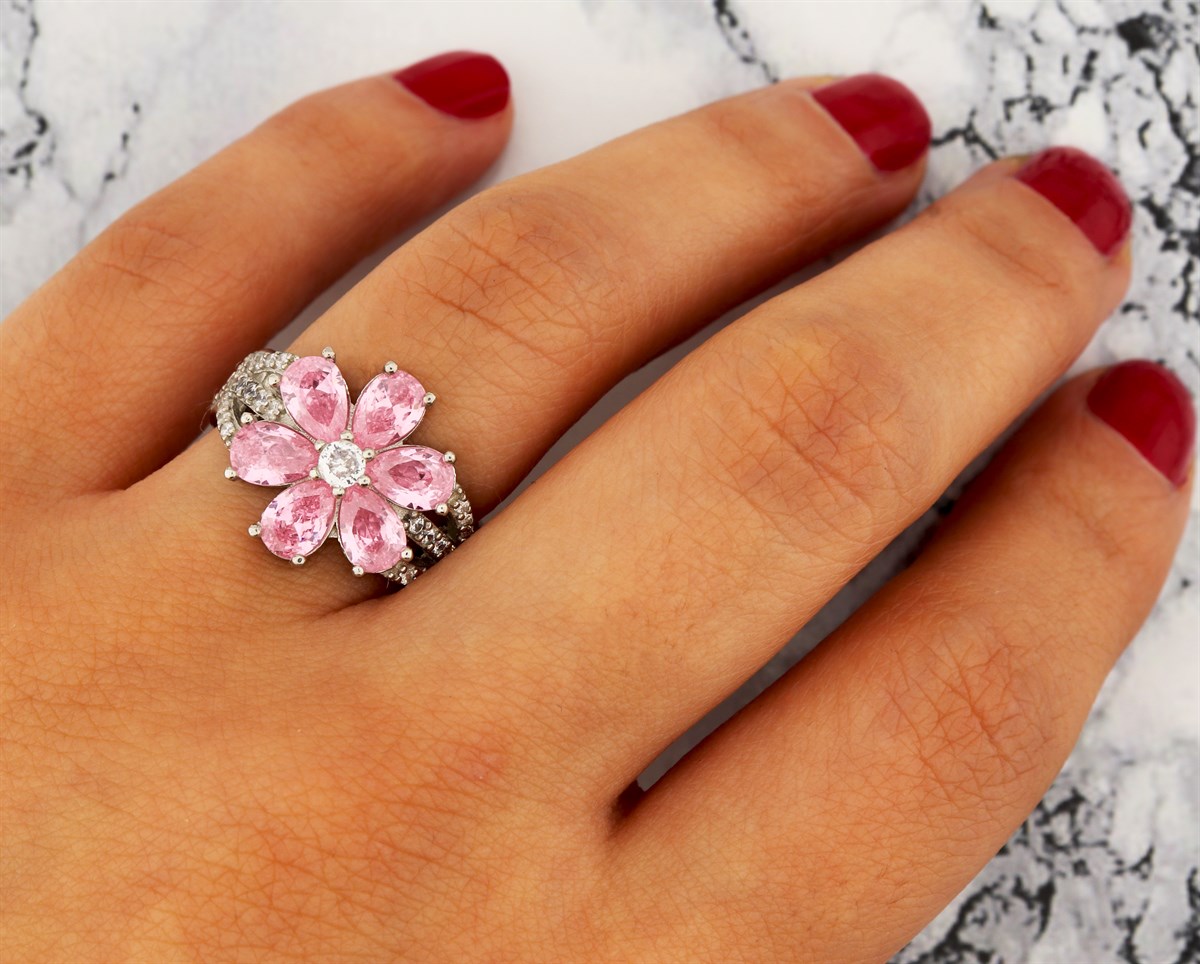 925 Ayar Gümüş Rodyumlu Pembe Manolya Çiçeği Gümüş Yüzük