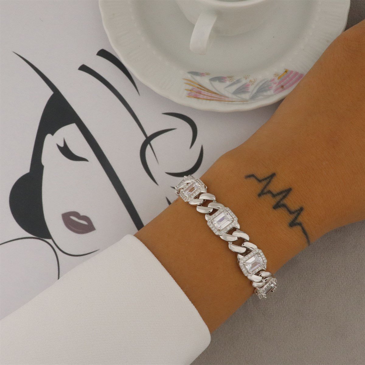 925 Ayar Gümüş Zarif Kare Desen Bileklik