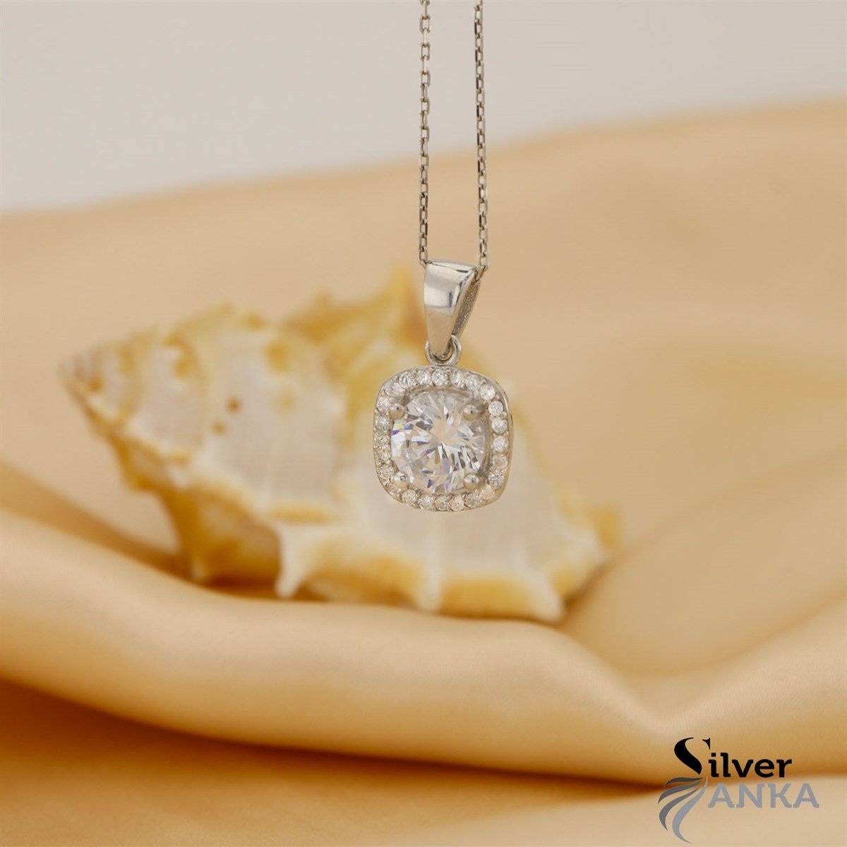 Zirkon Taşlı 925 Ayar Kare Desen Kolye