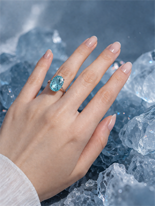 925 Ayar Gümüş Aqua Işıltılı Oval Kesim (Ice Cut) Taşlı Yüzük