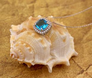 925 Ayar Gümüş Aqua Taşlı Kolye