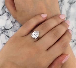 925 Ayar Gümüş Beyaz Damla Anturaj Takı Seti