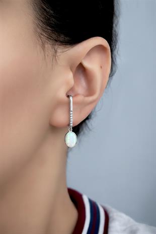 925 Ayar Gümüş Beyaz Opal Oval Taşlı Küpe
