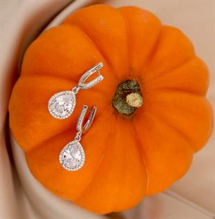 925 Ayar Gümüş Beyaz Su Damlası Küpe