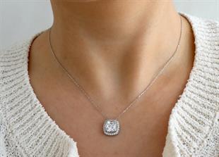 925 Ayar Gümüş Beyaz Taşlı Kolye