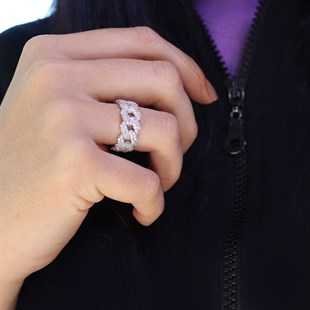 925 Ayar Gümüş Beyaz Taşlı Şık Gurmet Yüzük