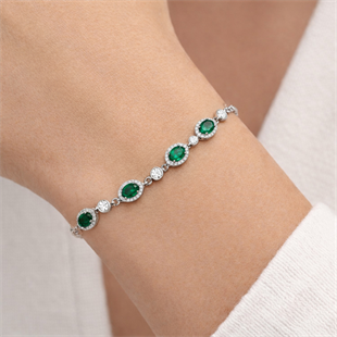 925 Ayar Gümüş Elegance Zümrüt Yeşili Oval Detaylı Bileklik