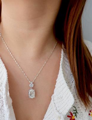 925 Ayar Gümüş Elmas Oval Kesim Kolye