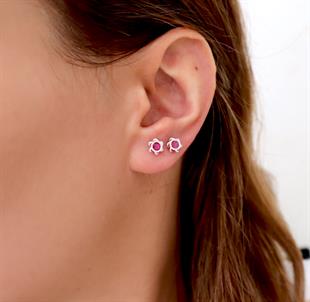 925 Ayar Gümüş Garnet Taşlı Çivili Küpe