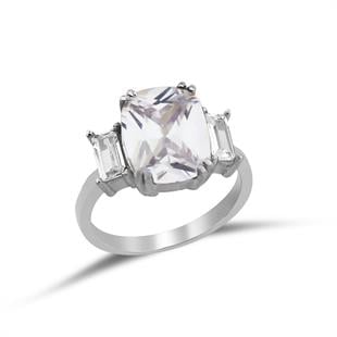 925 Ayar Gümüş Ilyra Beyaz Taşlı Yüzük