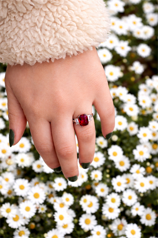 925 Ayar Gümüş Ilyra Ruby Taşlı Yüzük