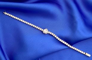 925 Ayar Gümüş Kalp Detaylı Su Yolu Gümüş Bileklik