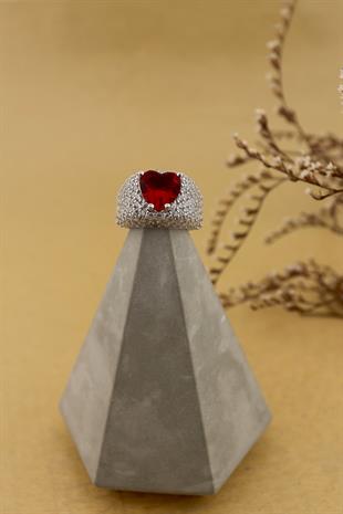 925 Ayar Gümüş Kırmızı Kalp Elmas Kesim Taşlı Yüzük